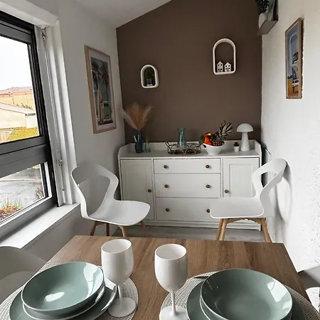 Le T2 Spacieux 44m2 Wifi Clim 아파트 *