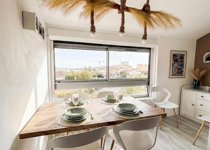 Le T2 Spacieux 44m2 Wifi Clim Апартаменты Вальрас-Пляж