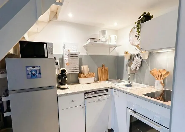 Le T2 Spacieux 44m2 Wifi Clim Апартаменты